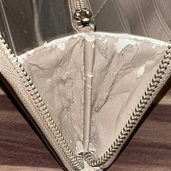 COACH LEATHER ACCORDIAN ZIP WALLET - Picture 10 of 16